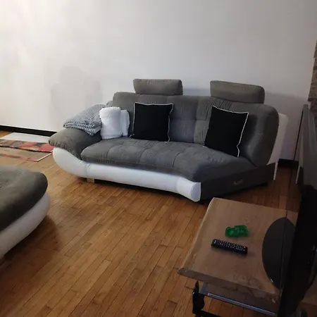 Location Maison De 2 A 6personnes Sur Cele Proche De Figeac Semesterbostad